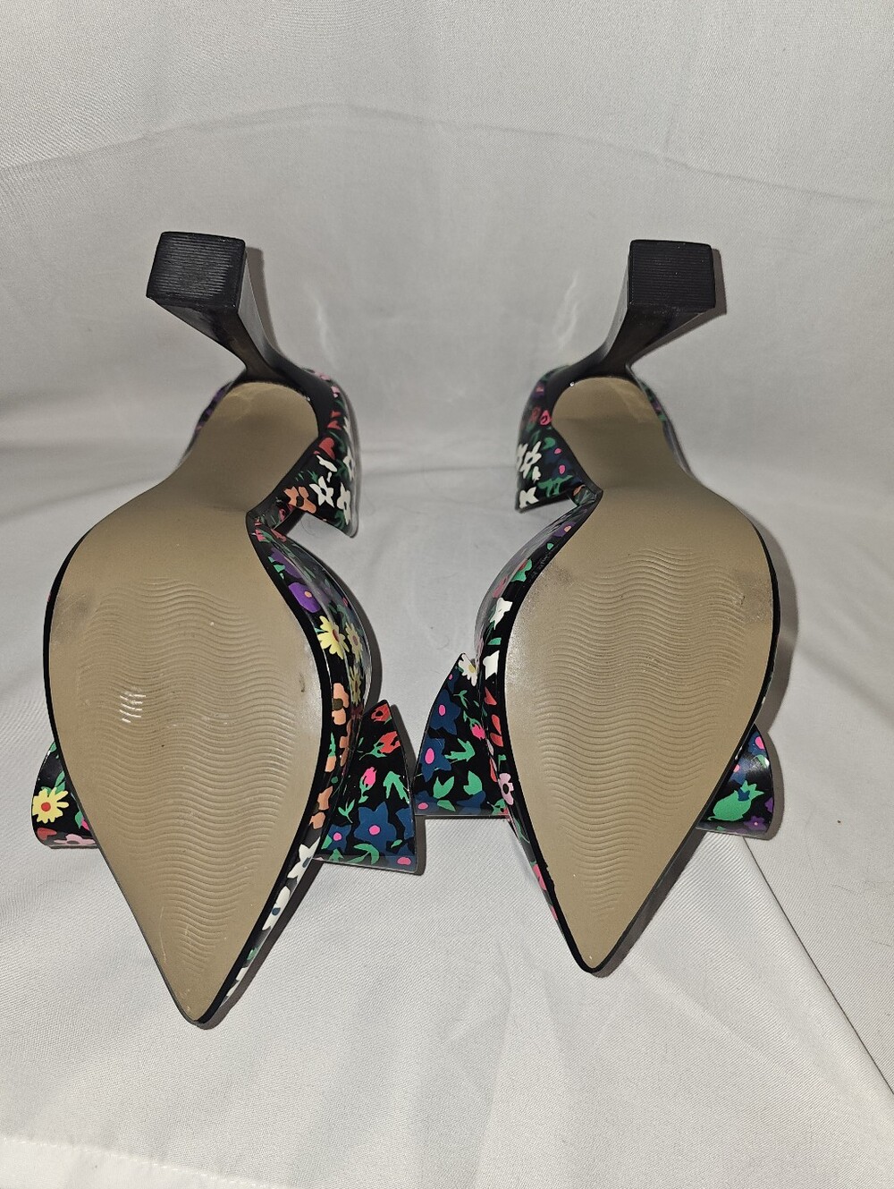 Betsey Johnson Women's Floral Black Heels Ditsy Flora Size 9 Never Worn - Picture 10 of 16